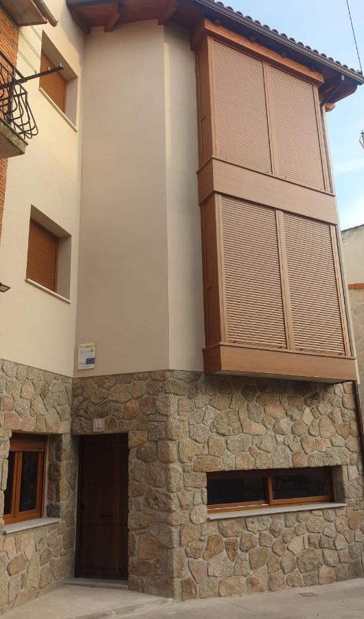 El Cobijo De Gredos Villa Навалуенга Екстериор снимка